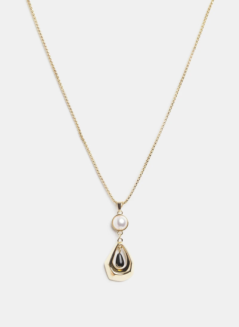 Teardrop Pendant Necklace