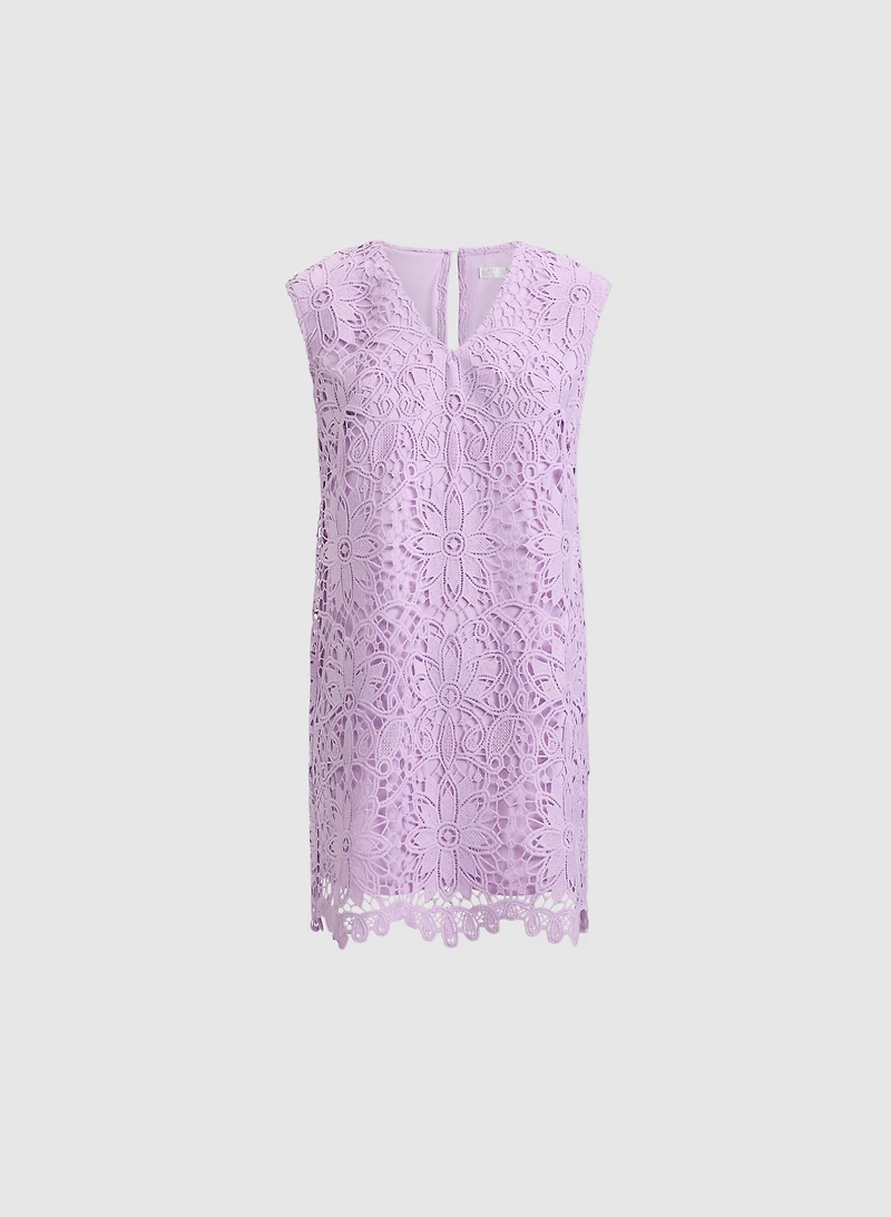 Robe sans manches en dentelle