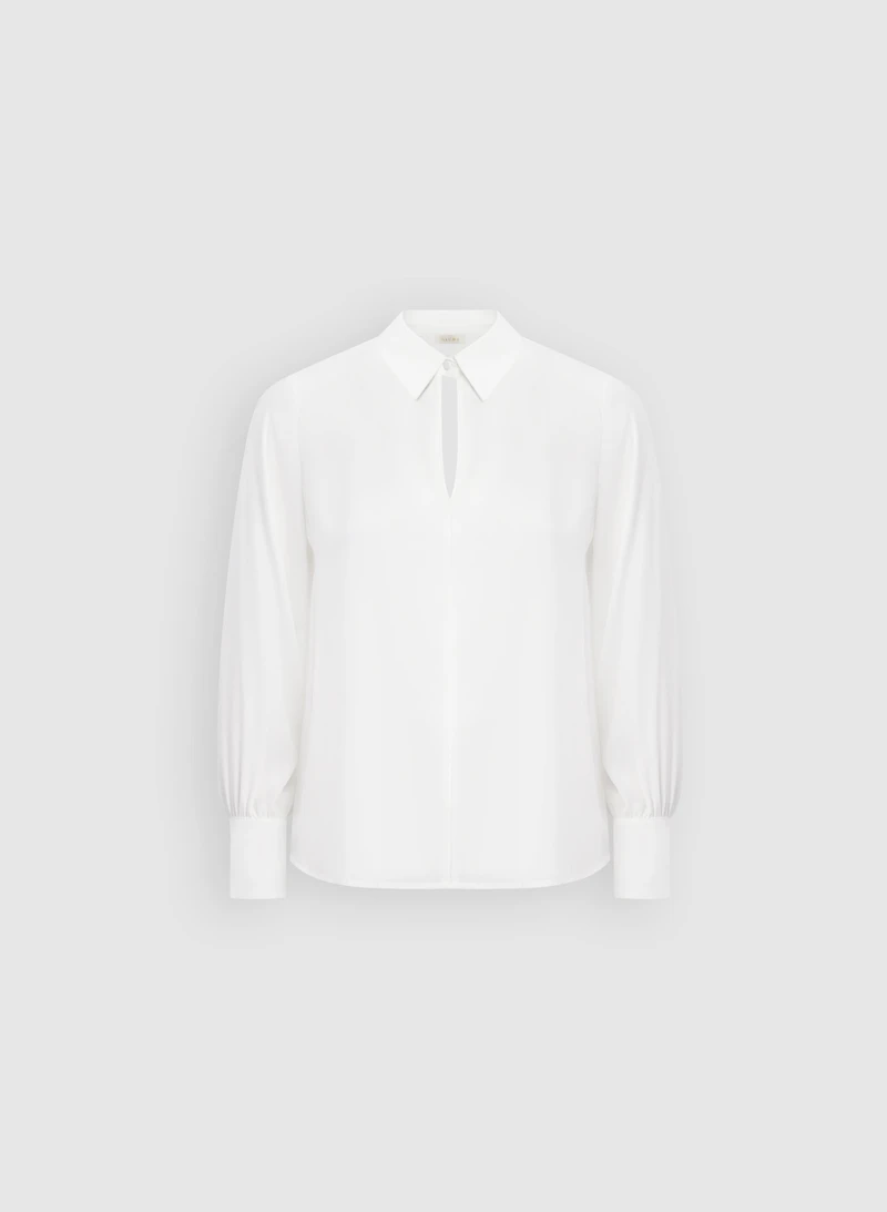 Blouse en crêpe à trou de serrure