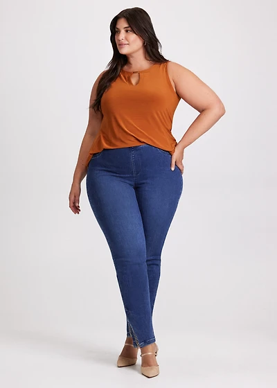 Sleeveless Top & Pull-On Jeans