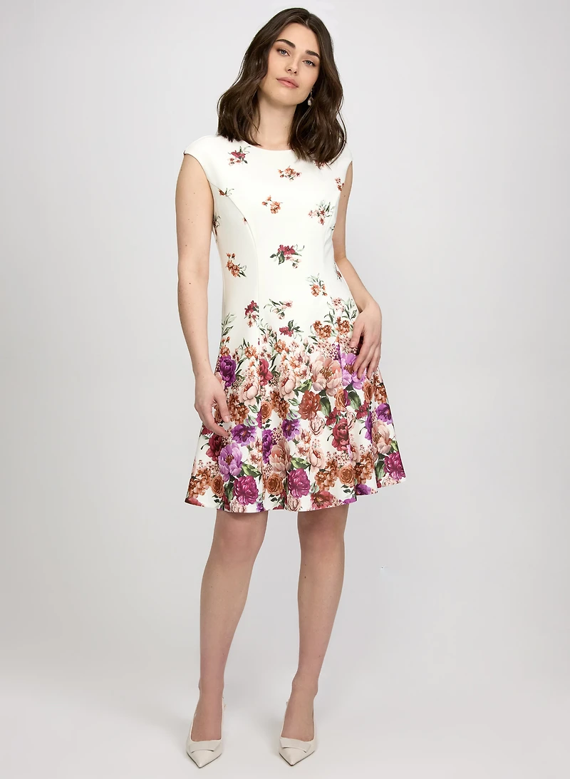 Robe à placement floral