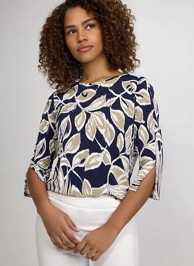 Haut à motif de feuilles