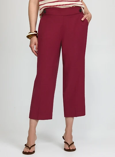 Straight-Leg Pull-On Capris