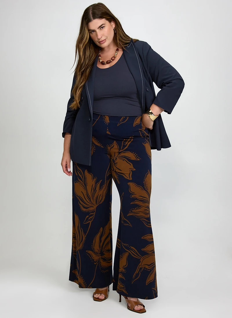 Blazer à revers cranté et pantalon à motif floral