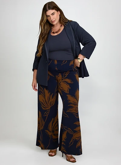 Blazer à revers cranté et pantalon à motif floral