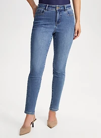 Jean essentiel à jambe étroite