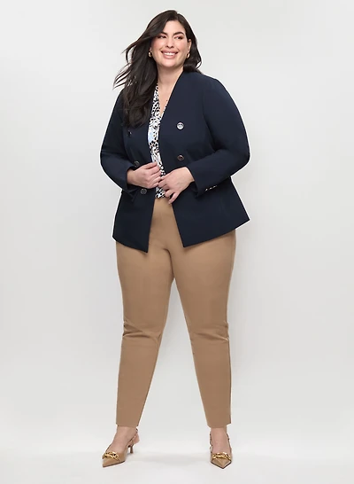 Blazer avec boutons contrastants et pantalon à détail bouton