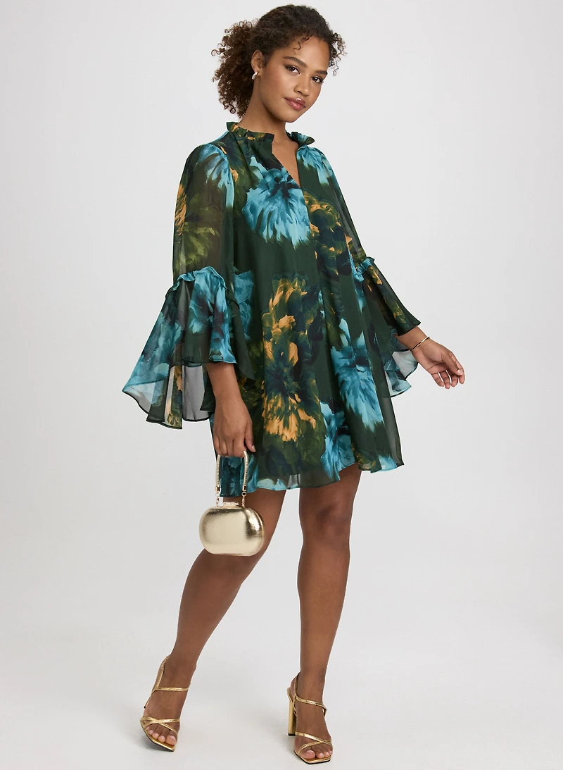 Robe florale à manches cloche