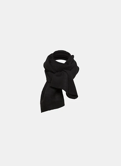 Pleated Knit Scarf