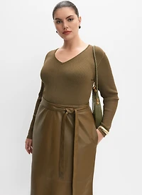 Robe en tricot et cuir végane