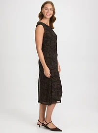 Robe midi à encolure bateau
