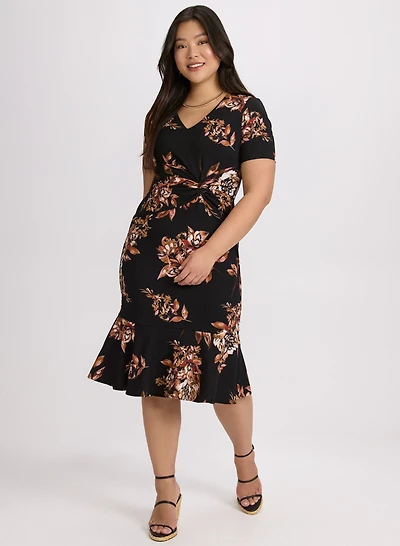 Robe florale à encolure en V