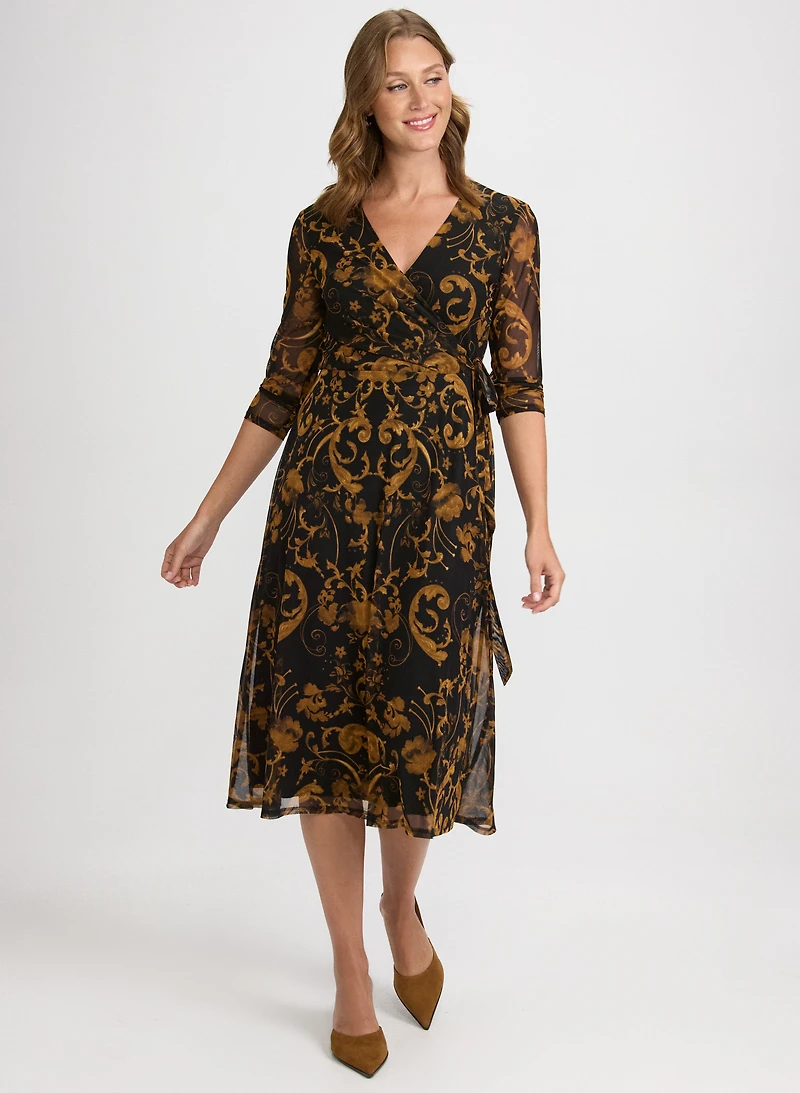 Robe florale à encolure cache-coeur