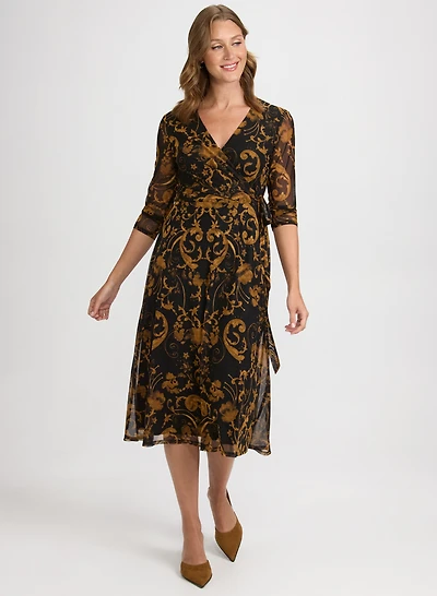 Robe florale à encolure cache-coeur