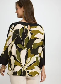 Blouse à motif floral graphique