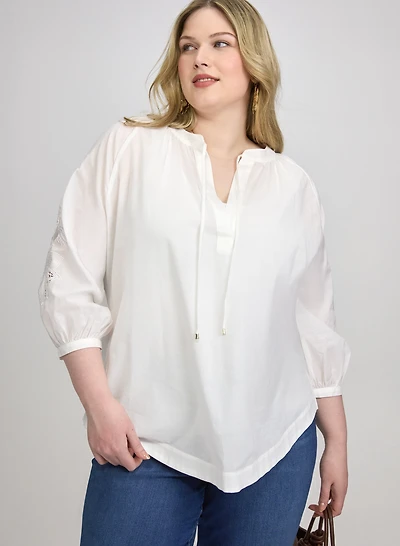 Blouse à manches brodées