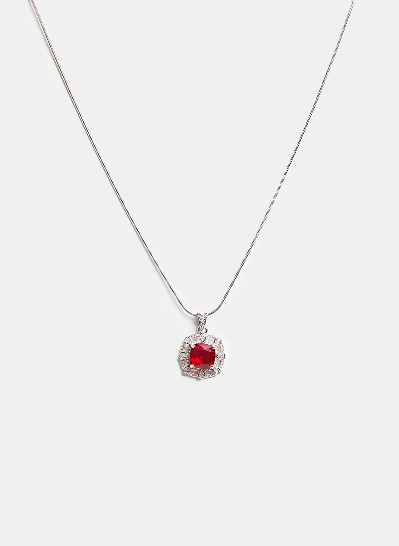 Collier à pendentif carré en cristaux