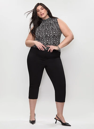 Geometric Pattern Mock Neck Top & Bengaline Capris
