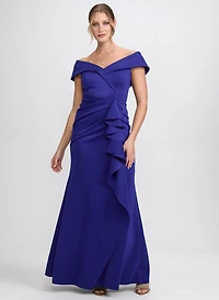 Robe ajustée à volants