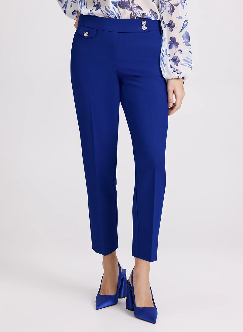Pantalon Emma à jambe étroite boutons – court