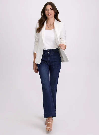 Blazer à bouton unique et jean à jambe semi-évasée
