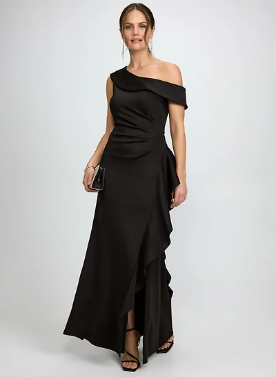 Single-Shoulder Ruffle Detail Dress