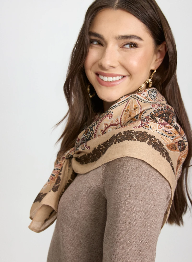 Foulard à motif paisley