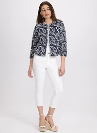 Veste paisley à broderies et capri en jean
