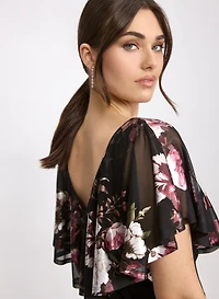 Robe florale à capelet