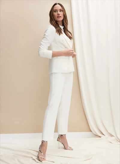 Étole en fausse fourrure et pantalon Lily à jambe droite