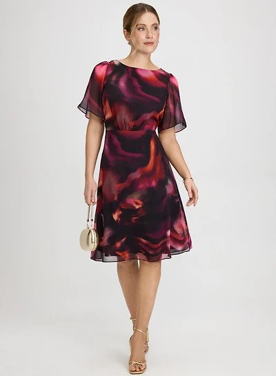 Robe en chiffon à motif abstrait