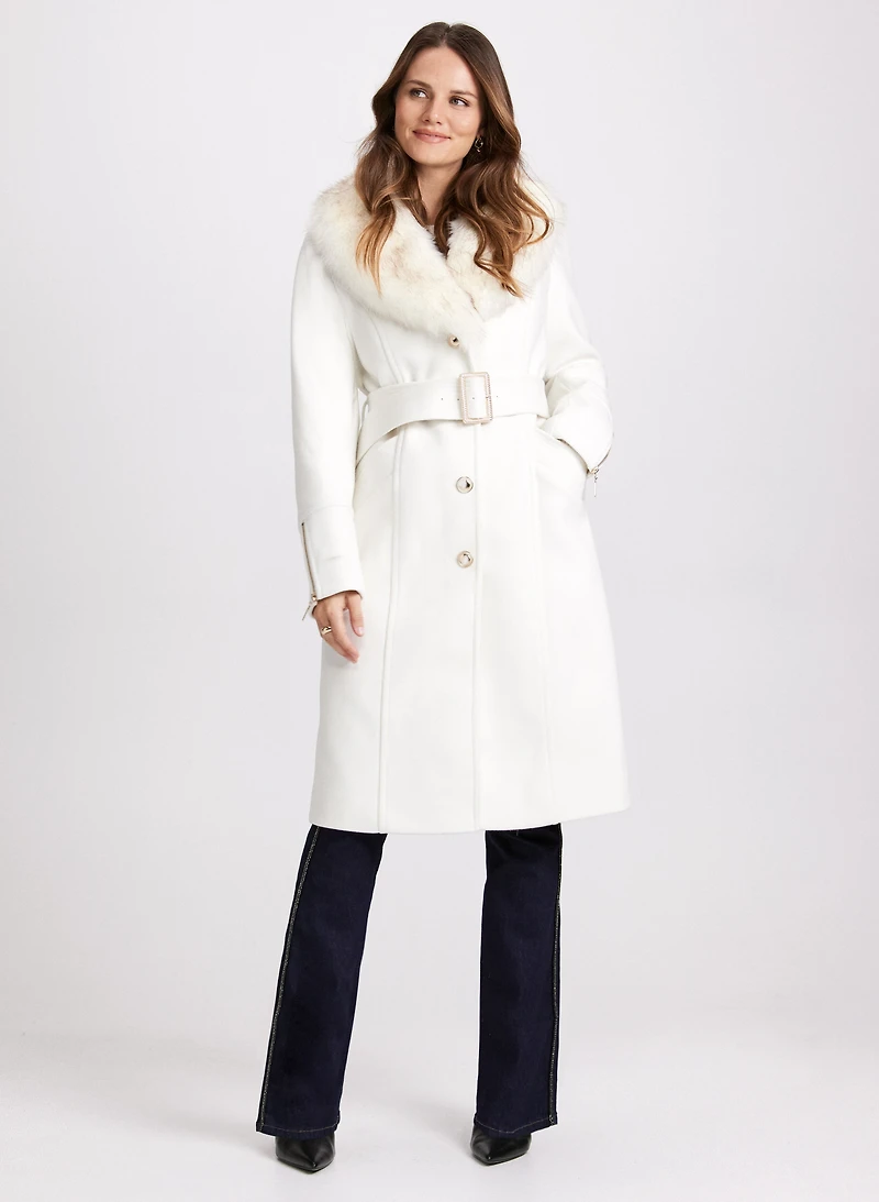 Manteau en mélange de laine à fausse fourrure