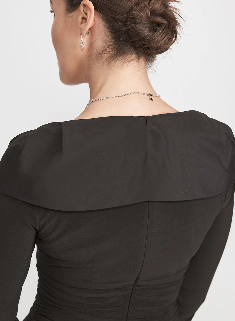 Robe à taille plissée