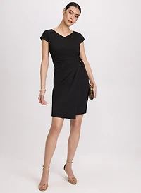 Robe fourreau à encolure en V