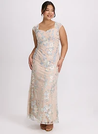 Robe en tulle à broderies florales