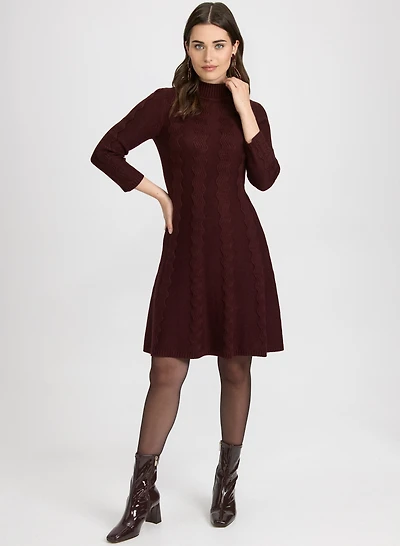 Robe-pull à col montant
