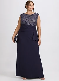Robe à volants et paillettes