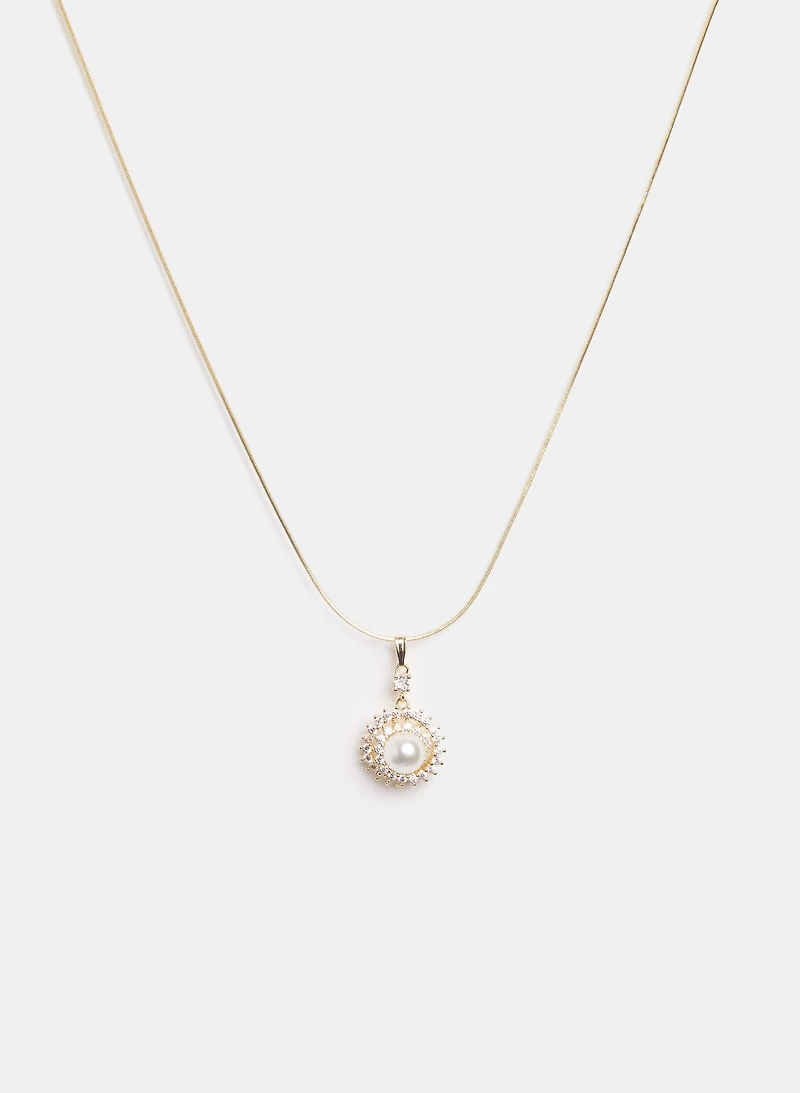 Pearl Pendant Necklace