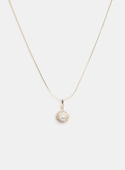 Pearl Pendant Necklace
