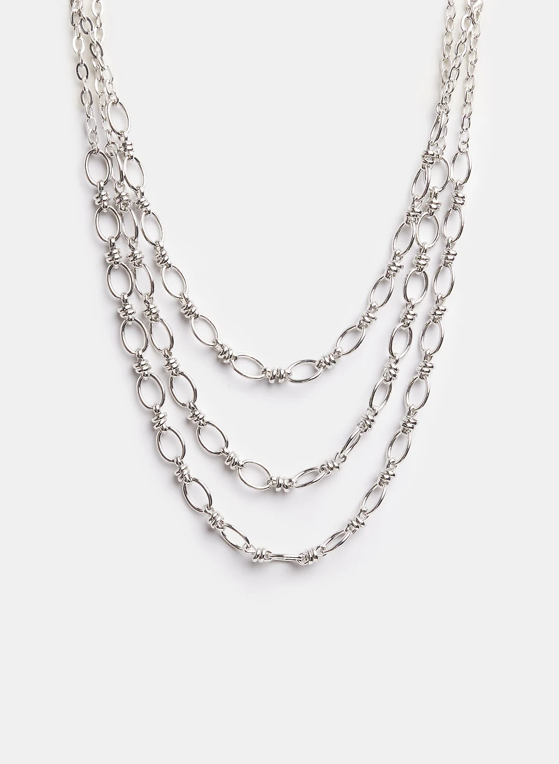Collier à triple chaines