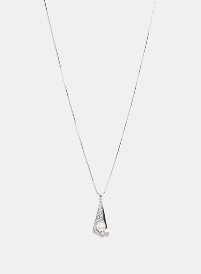 Collier à pendentif en triangle