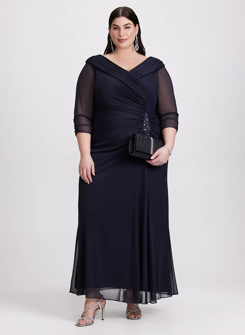 Robe de soirée à broche scintillante