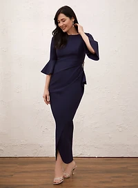 Robe longue à manches coude évasées