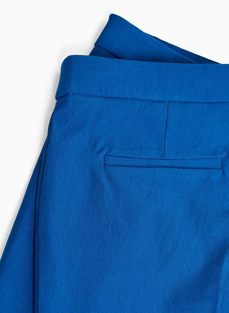 Pull-On Straight Leg Shorts