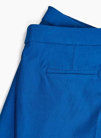 Pull-On Straight Leg Shorts