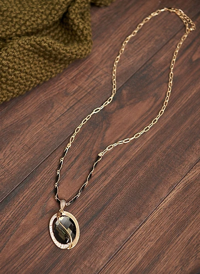 Collier à pendentif de pierre à facettes