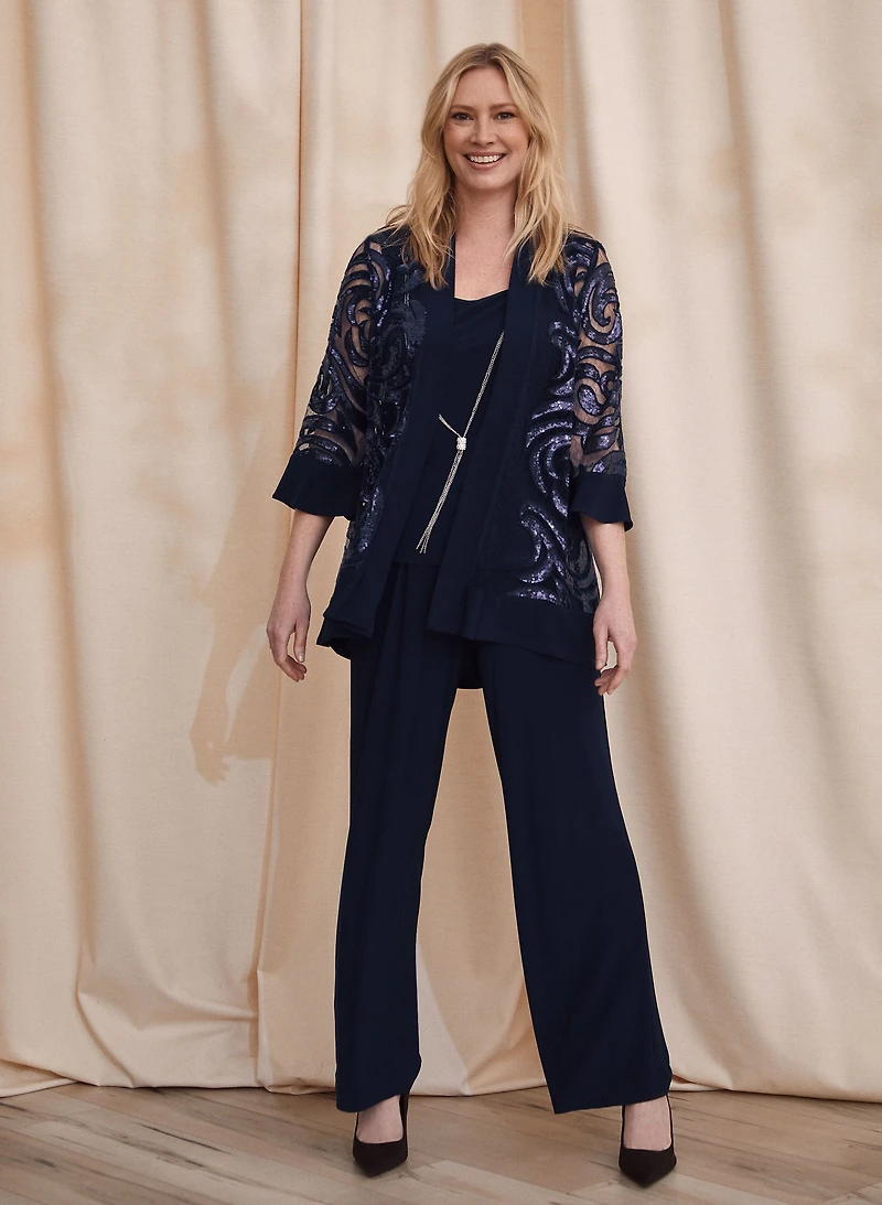 Ensemble pantalon, haut et veste avec collier