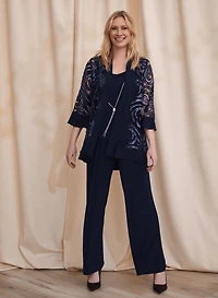 Ensemble pantalon, haut et veste avec collier