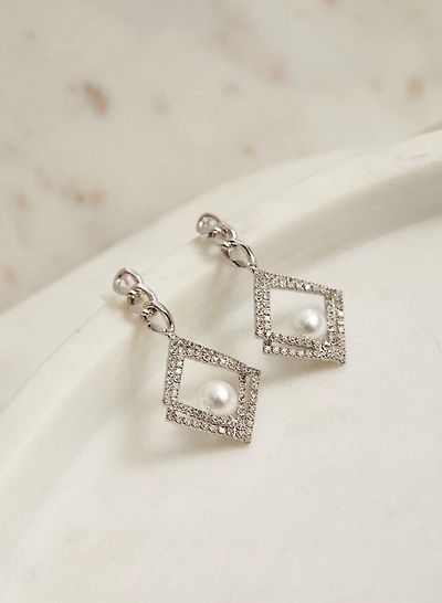 Boucles d'oreilles pendantes à perles et cristaux