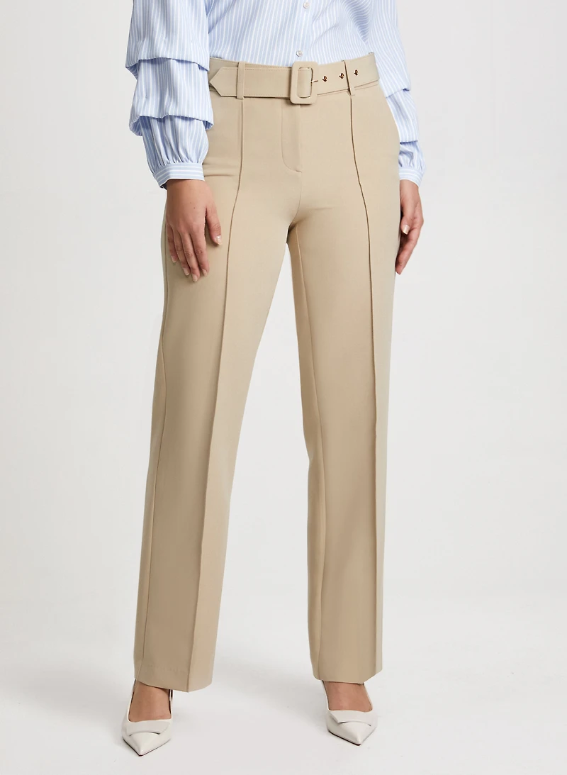 Pantalon coupe Moderne à surpiqûres et ceinture